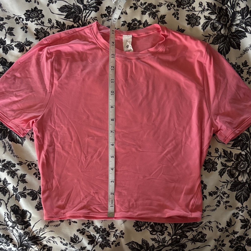 Never worn Lululemon Wundermost